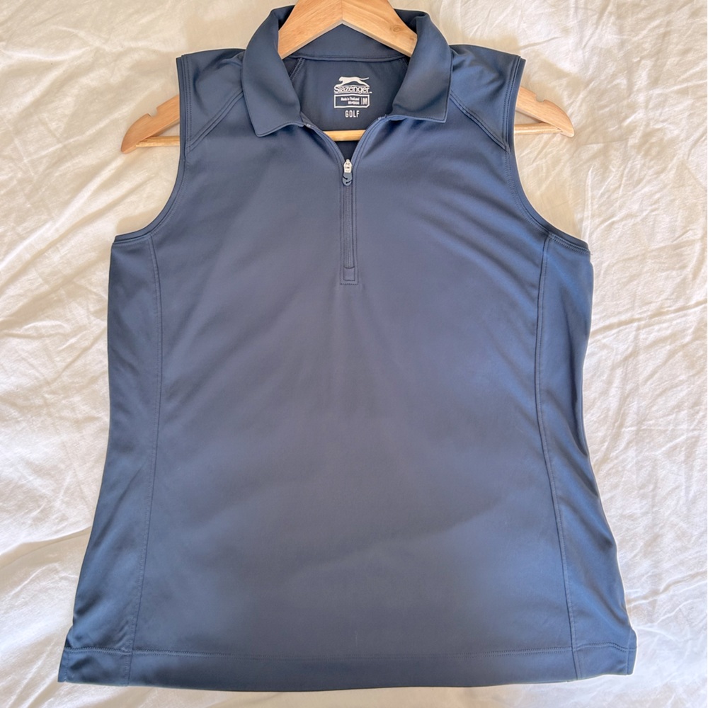 Women’s Golf Shirt, size M